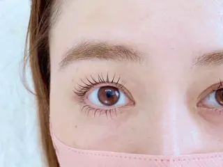 マツエク・マツパ エルフ 伊藤愛莉の眉毛・アイブロウイメージ