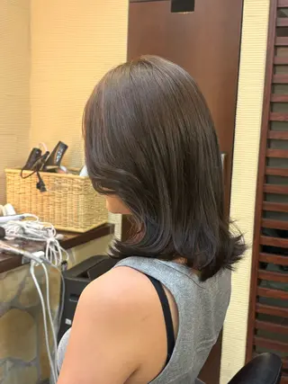 ミディアム 細田 舞乃のヘアスタイル
