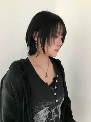 ショート kosoraレイヤー ハイトーン/デザインのヘアスタイル