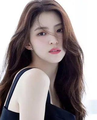 ロング 🇰🇷ハイトーン× 韓国レイヤー레이어드のヘアスタイル