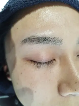 【メンズ特化】 小川タクマ✂の眉毛・アイブロウイメージ