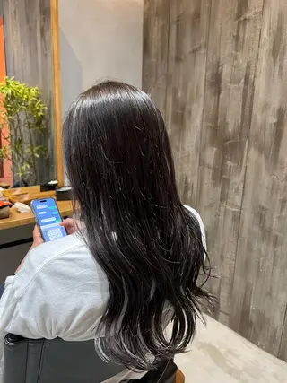 ロング カラー ひがし はるなのヘアスタイル