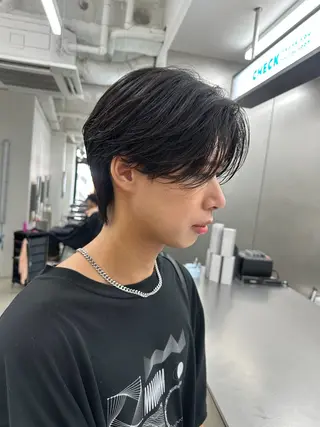 ショート パーマ メンズ 長谷川 隆之介のヘアスタイル