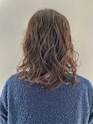 ミディアム カラー パーマ KOOKI スティードトーキョーのヘアスタイル