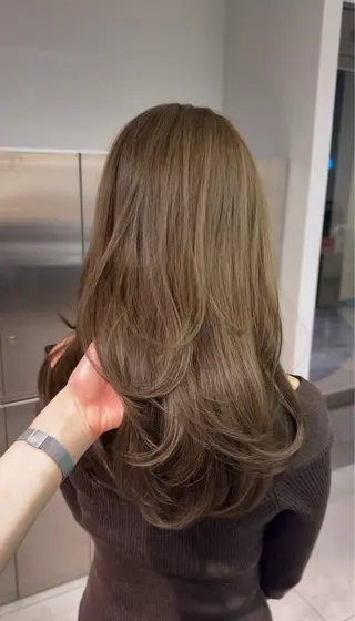 ロング カラー ユナ hearts.店長のヘアスタイル
