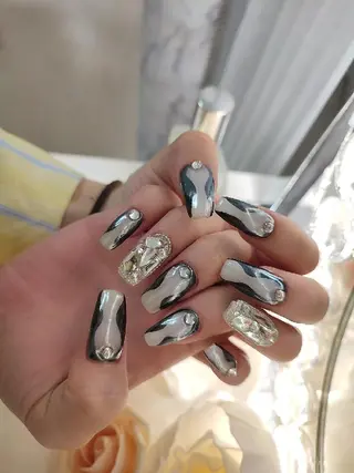 ネイル RUNWAY のネイルデザイン