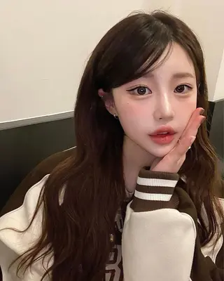 ロング カラー 盛れる顔周り✨韓国式 レイヤーkanatoのヘアスタイル