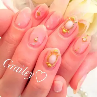 ネイル Grailey nail salonのネイルデザイン