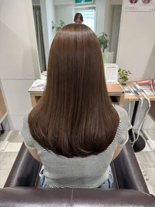 ロング カラー 小泉 円香のヘアスタイル