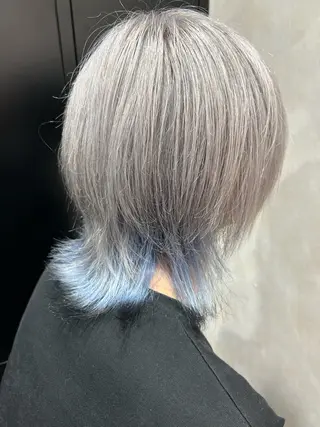 ミディアム メンズハイトーン ホワイトカラー 彩のヘアスタイル