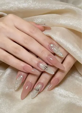 ロング T&D NailSalonのネイルデザイン
