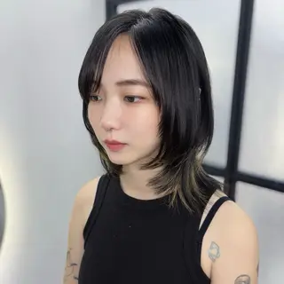 ミディアム Ren. 🦋デザインカラーのヘアスタイル