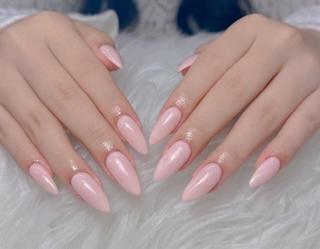 ネイル AURA NAIL 上前津のネイルデザイン