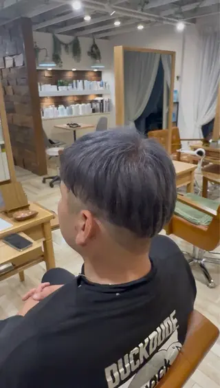 カラー 髙崎 璃音のヘアスタイル