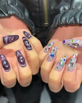ネイル 🪐富島彩夏 /海外nail🪐のネイルデザイン