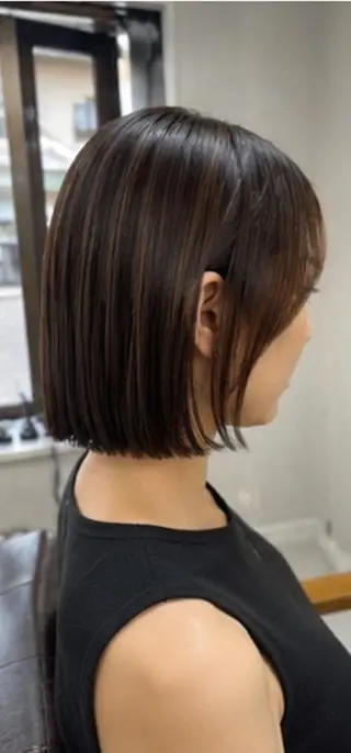 カラー デザインカラー Lienのヘアスタイル