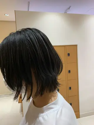 ミディアム ARMONY秋山輝也 コテ巻き風パーマ特化のヘアスタイル