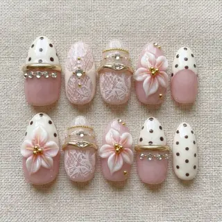 ネイル Nova Nail Salonのネイルデザイン