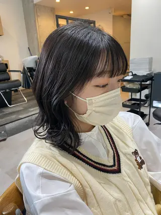 ミディアム カラー 似合う髪型見つけます AYAKAのヘアスタイル