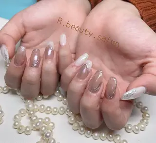 ネイル R.beauty サロンのネイルデザイン