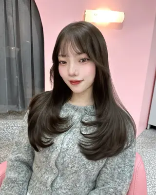 セミロング 透明感カラー♡ 原宿美容室￤Rinaのヘアスタイル