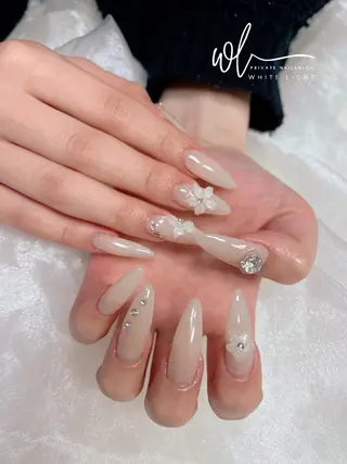 ネイル プライベートサロン WhiteLightのネイルデザイン