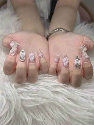 ネイル Lee Nailsのネイルデザイン