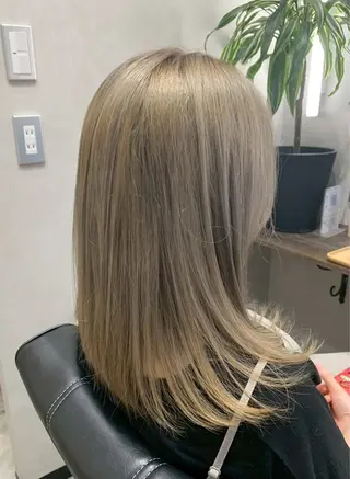 ミディアム カラー 白鳥 正孝のヘアスタイル