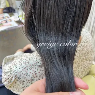 セミロング カラー しま ななこのヘアスタイル