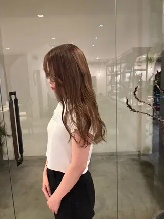 ロング 河田 綺香のヘアスタイル