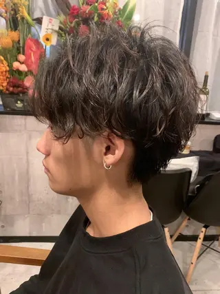 ミディアム カラー パーマ メンズ縮毛矯正 細谷碧海のヘアスタイル
