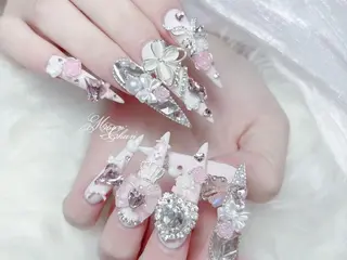 ネイル MochiMochi 🎀新宿／長さ出しのネイルデザイン