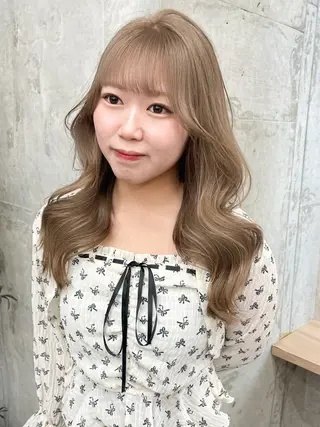 セミロング カラー ブリーチ/ベージュ 💕/momoaのヘアスタイル