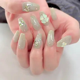 カラー 奥山 恵美のネイルデザイン