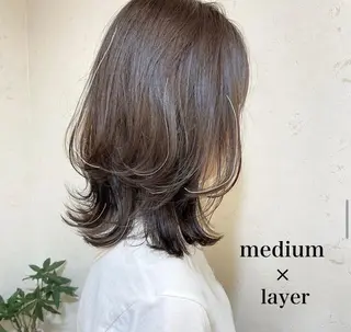 ミディアム カラー スタイリスト 林 風香のヘアスタイル
