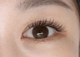 マツエク・マツパ Lana. *・eye&browのマツエク・マツパデザイン