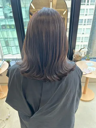 ミディアム カラー SiLO Yukinaのヘアスタイル