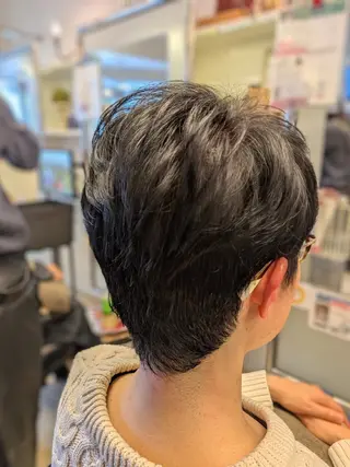 ショート カラー 椎橋 美帆野のヘアスタイル