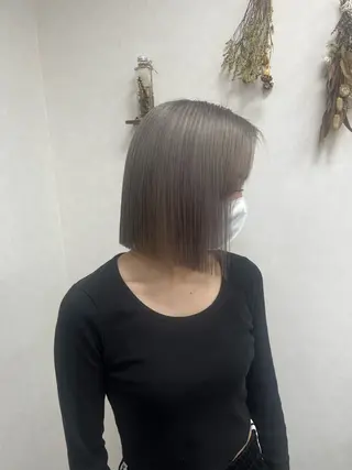 ショート ブリーチカラー HAZUKI🦖のヘアスタイル