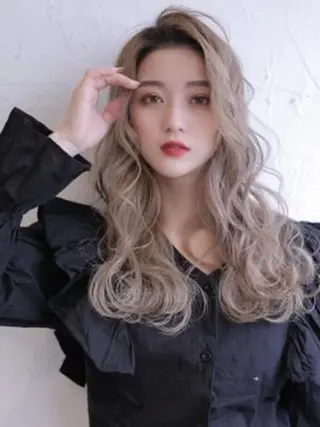ロング カラー パーマ ✖️リーアキト LEEAKITO✖️のヘアスタイル