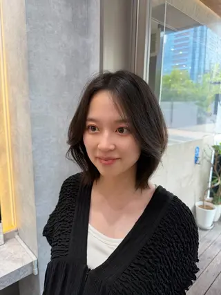 ミディアム 関口 知佳のヘアスタイル