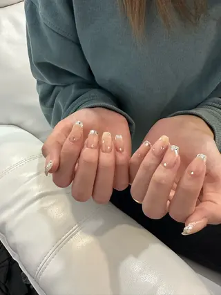 ネイル sara : salon ELVIのネイルデザイン