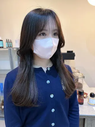 ロング Shiro RENのヘアスタイル