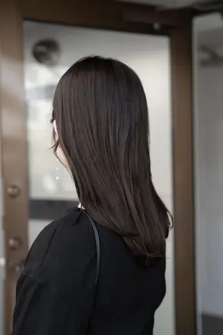 セミロング navile GINZAのヘアスタイル