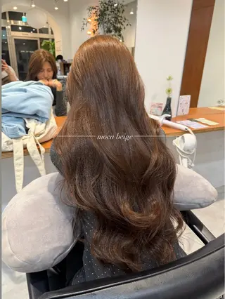 ロング 山口 愛結のヘアスタイル