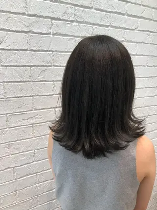 カラー 韓国レイヤー×艶髪 ハイトーンRyukiのヘアスタイル