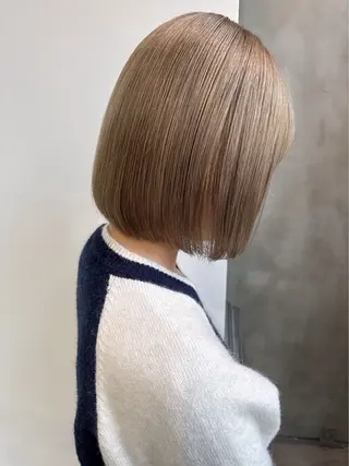 ミディアム カラー/ダブルカラー グレイカラー椿こはなのヘアスタイル
