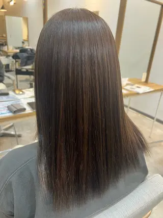 カラー 津田 幸穂のヘアスタイル