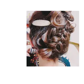 ヘアアレンジ くるくるパーマ aikoのヘアスタイル