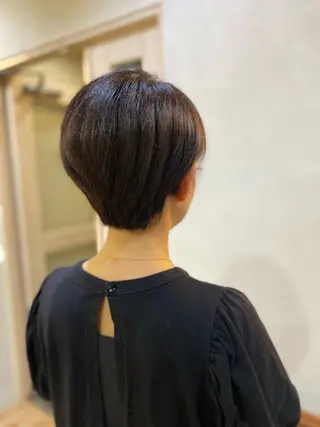 ショート カラー 🫧 ハシヅメのヘアスタイル